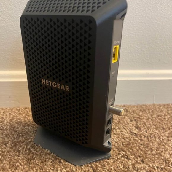 NETGEAR Modem - Picture 2 of 5